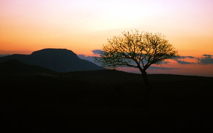 Vue sur un coucher de soleil à Madagascar 