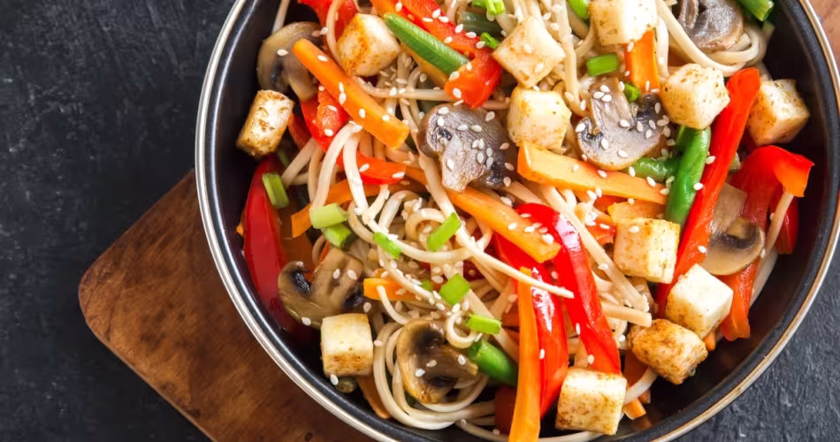 Recette végétarienne : Les nouilles sautées aux légumes