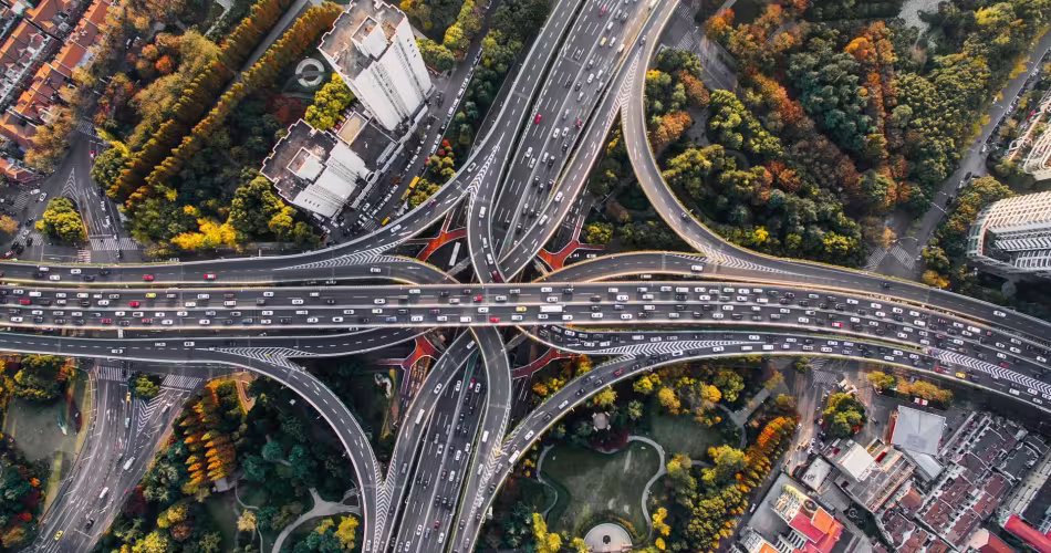 Bretelles d'autoroutes vues du ciel, Shanghai, Chine