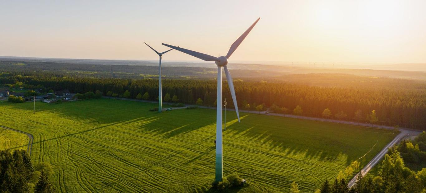 Paysage avec éolienne en France