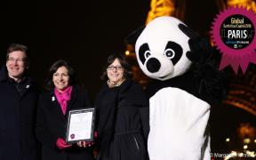 La ville de Paris reçoit le prix du One Planet City Challenge