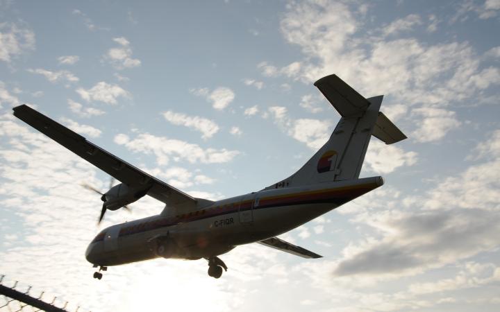 Avion atterrissant Canada