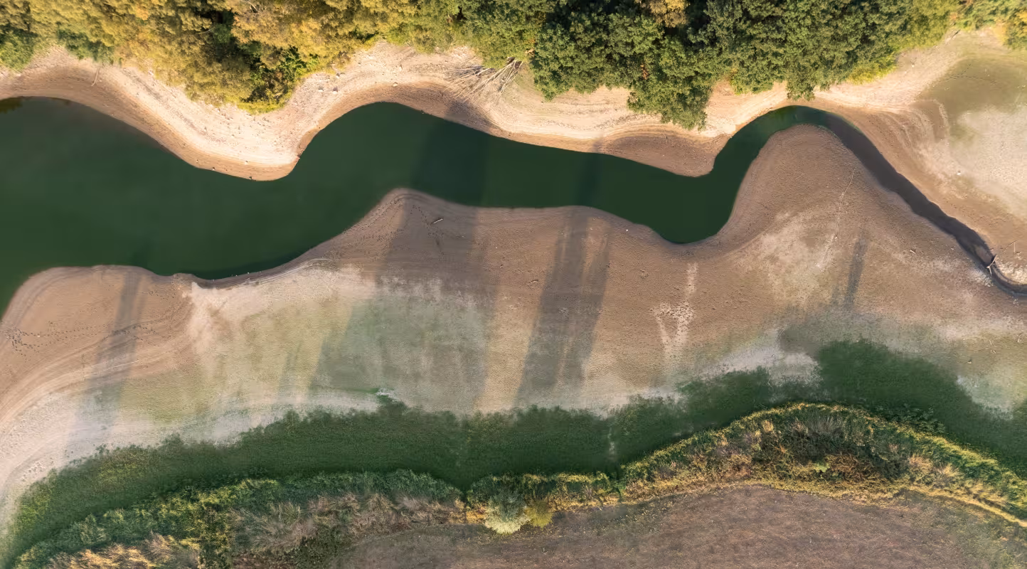 Réservoir de Staunton Harold asséché par la canicule, Royaume-Uni