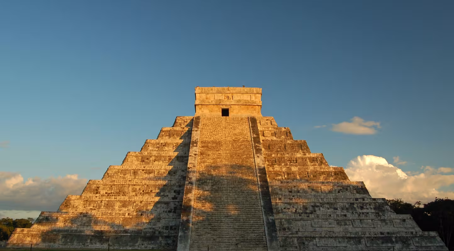 La pyramide El Castillo à Chichén Itzá, au Mexique