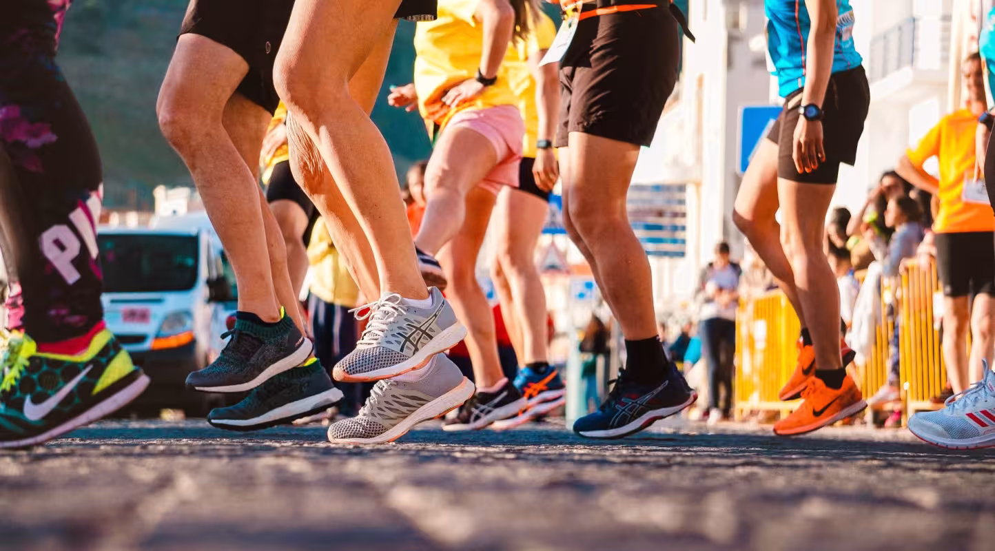 Coureurs sur la ligne de départ
