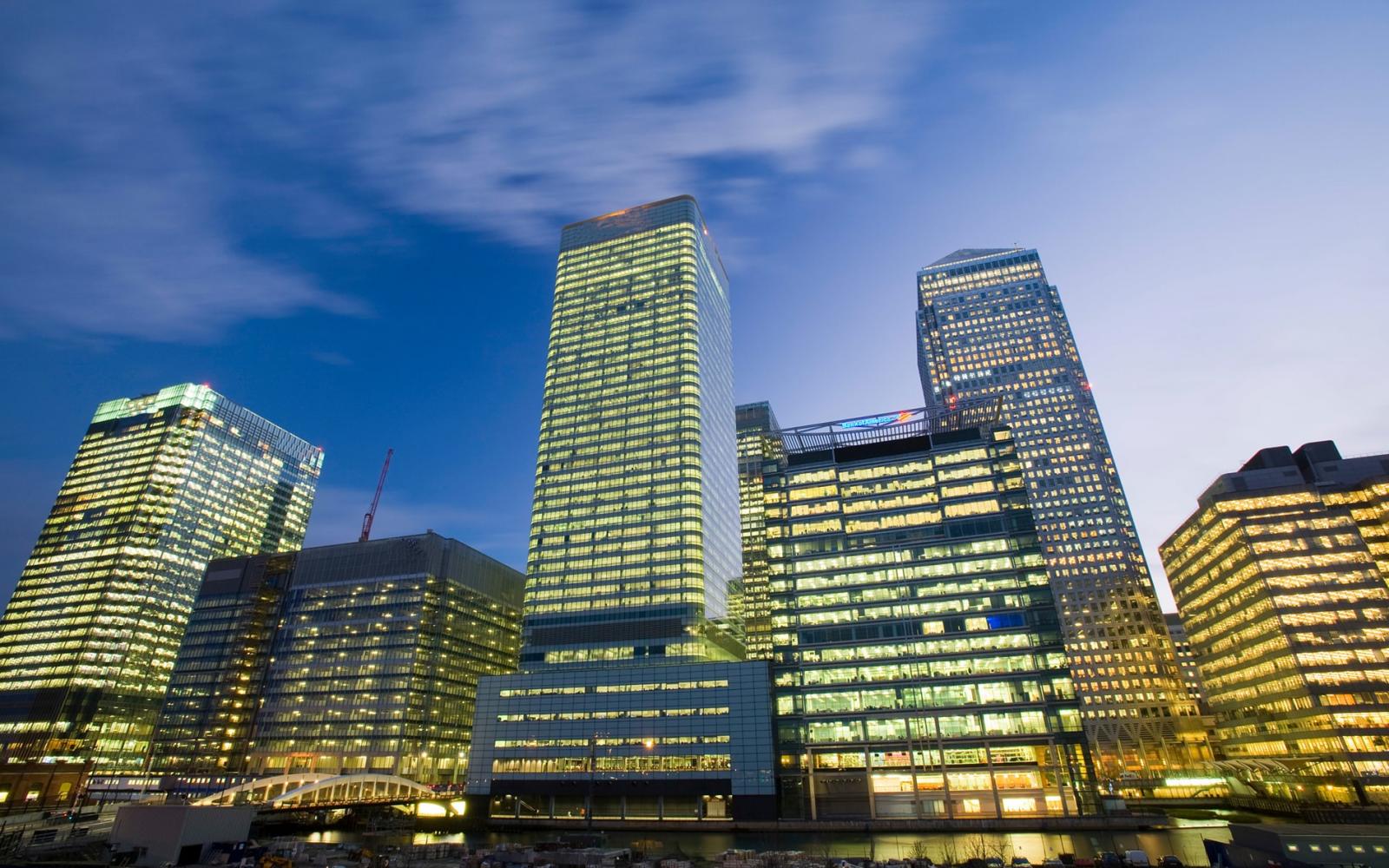 Vue du quartier d'affaires Canary Wharf à Londres