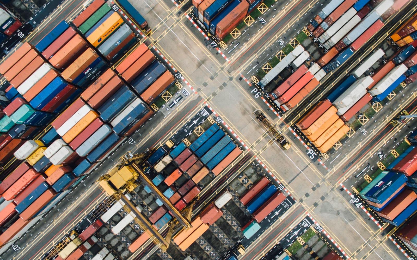 Des conteneurs entreposés dans le port industriel de Singapour.