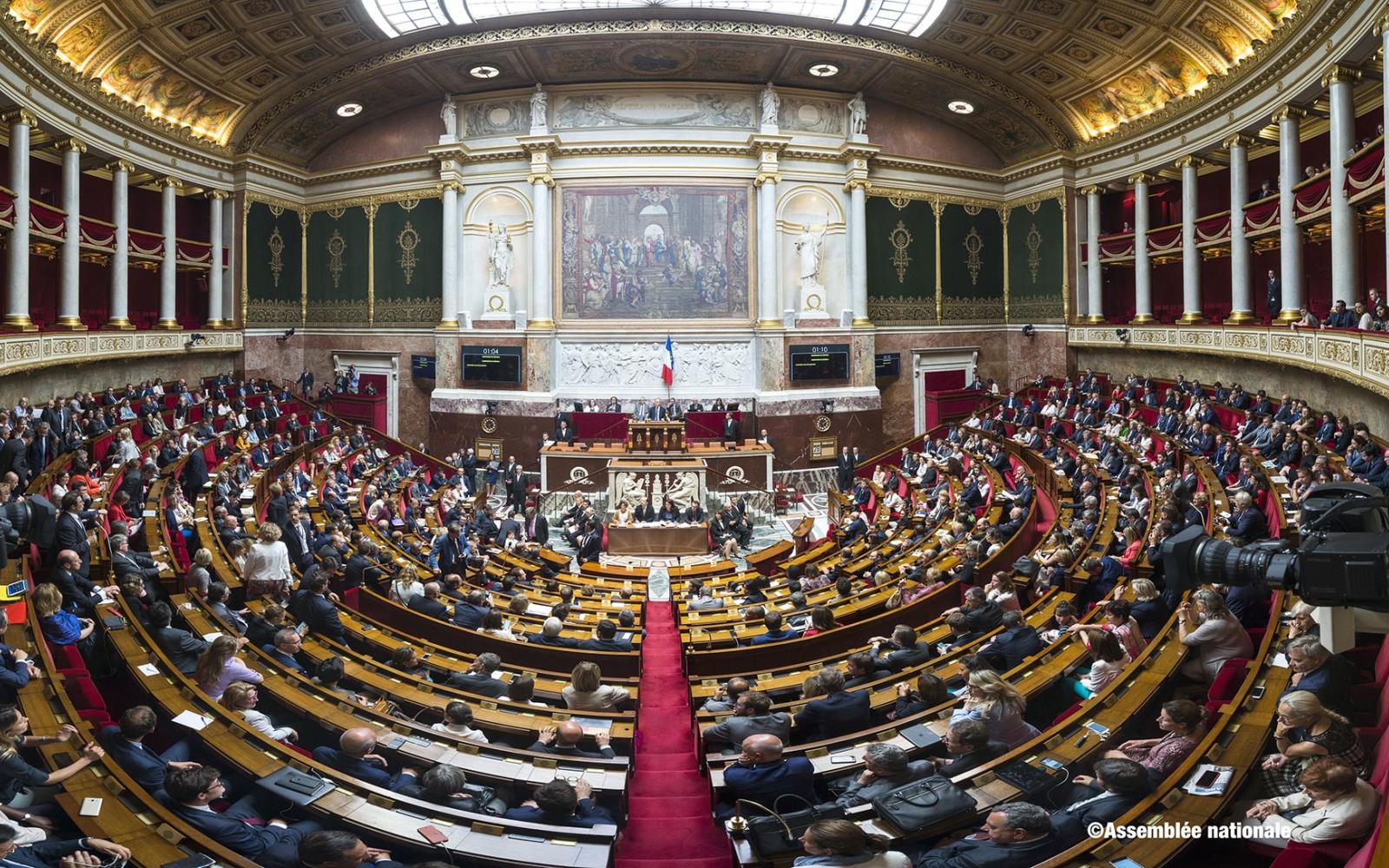 Hémicycle Assemblée Nationale française panoramique