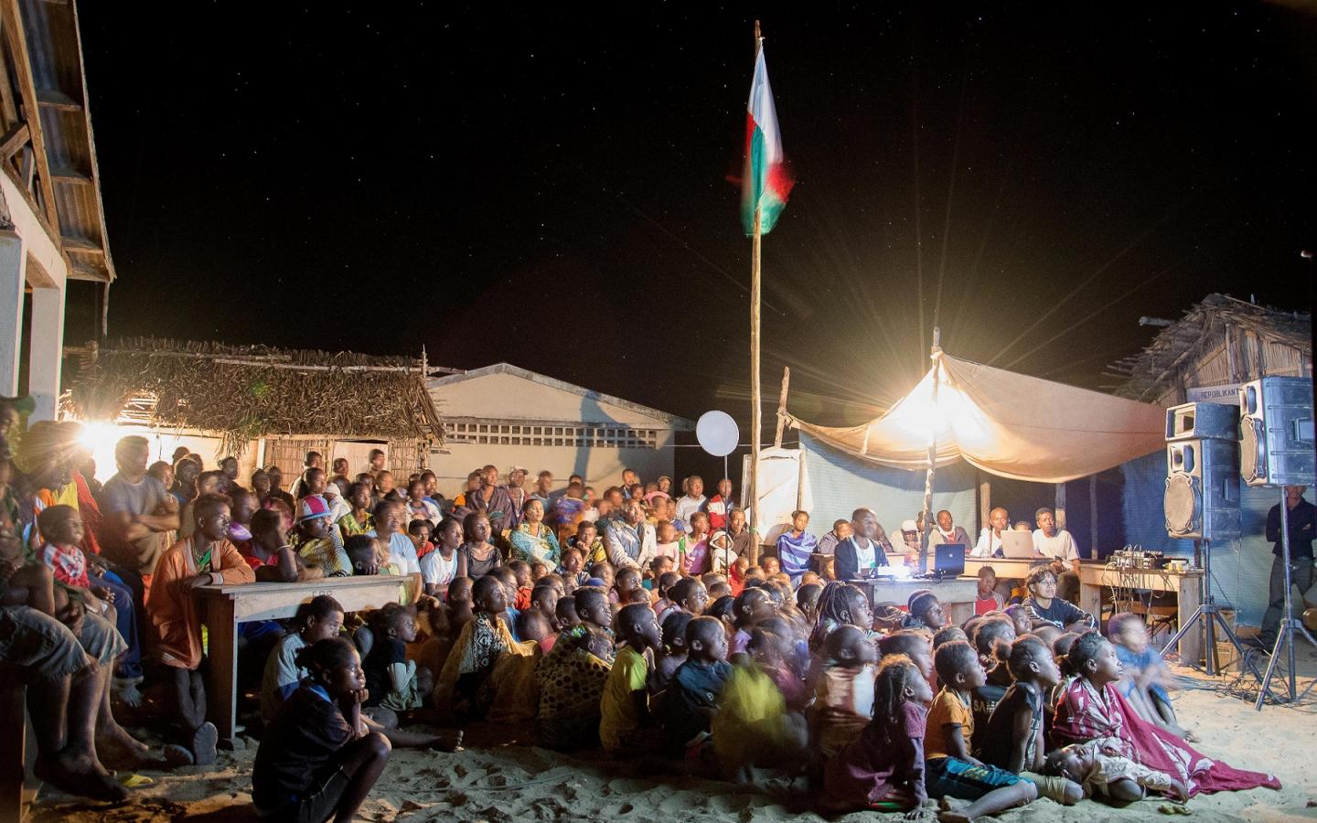 Réunion du Barefoot College à Ambakiavo (Madagascar)