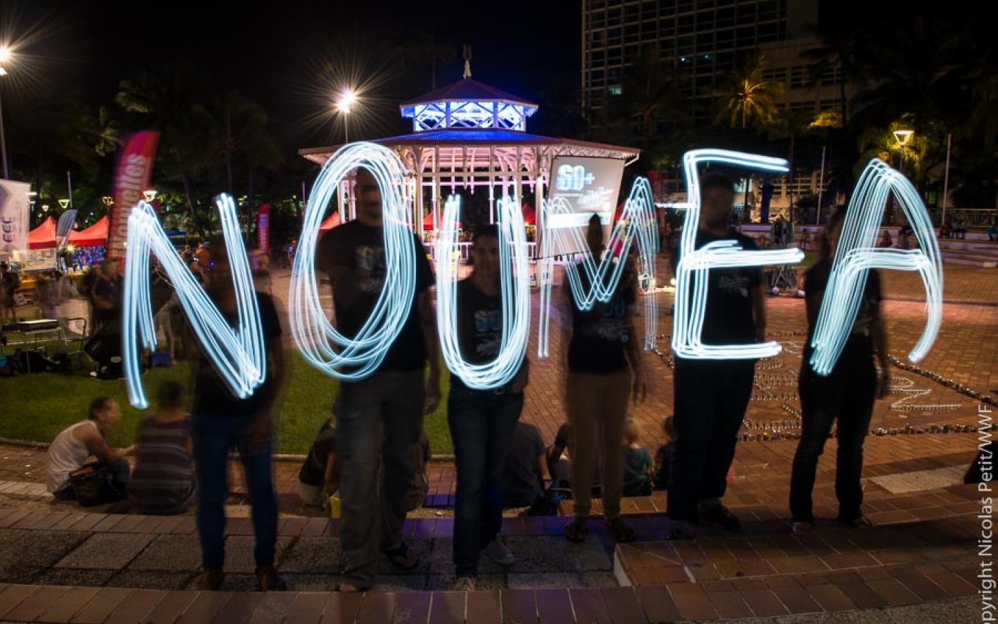 Light painting à Nouméa durant Earth Hour