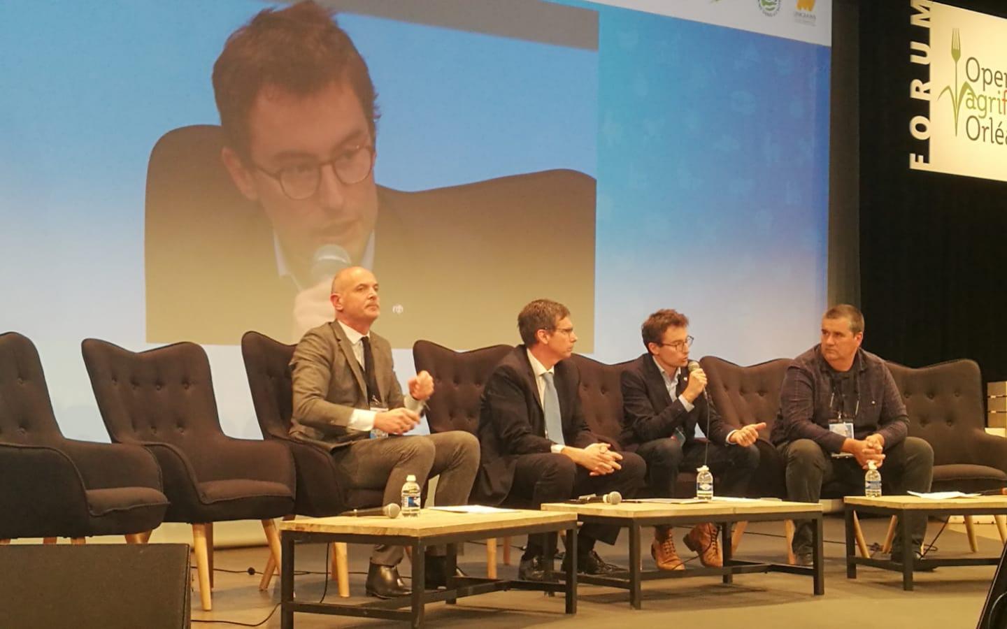 La Fondation Carrefour, le WWF, LSDH et APLBC Bio annoncent le lancement d’un projet d’envergure visant à soutenir les producteurs de lait dans leur conversion au Bio.