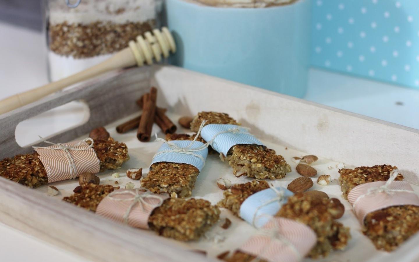 Recette de barres de céréales aux pommes, noisettes et amandes