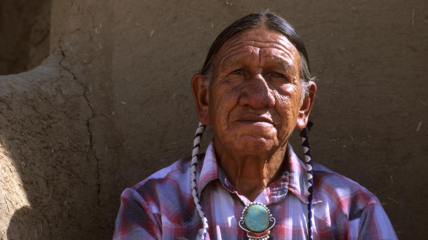 Portrait d'un vieil Indien d'Amérique