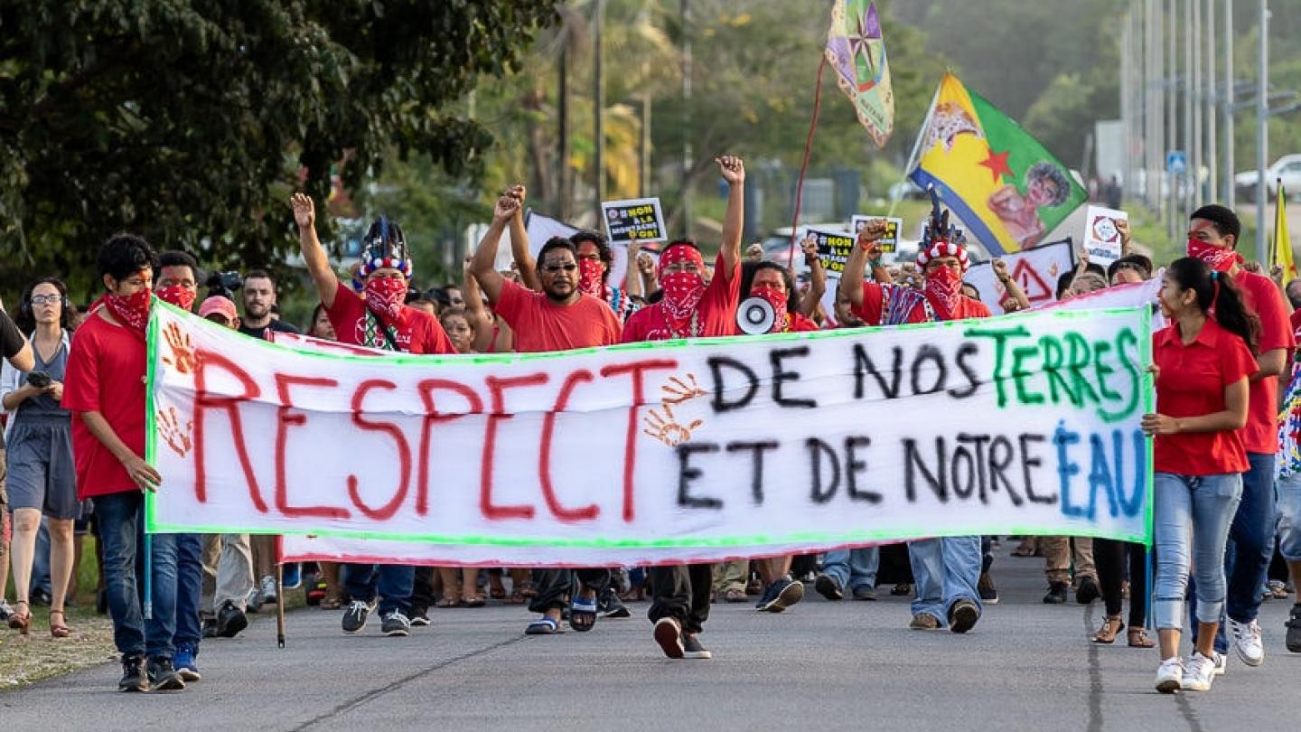 Participants au débat public organisé par la CNDP en Guyane sur le projet Montagne d'Or