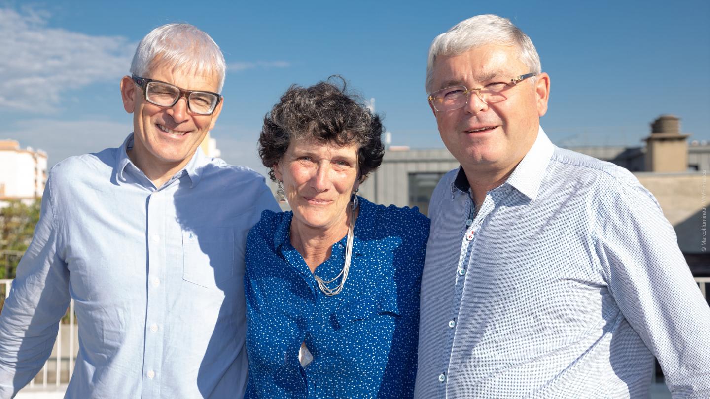 Vincent Riou, Isabelle Autissier et Jean-Jacques Laurent, dans les locaux du WWF