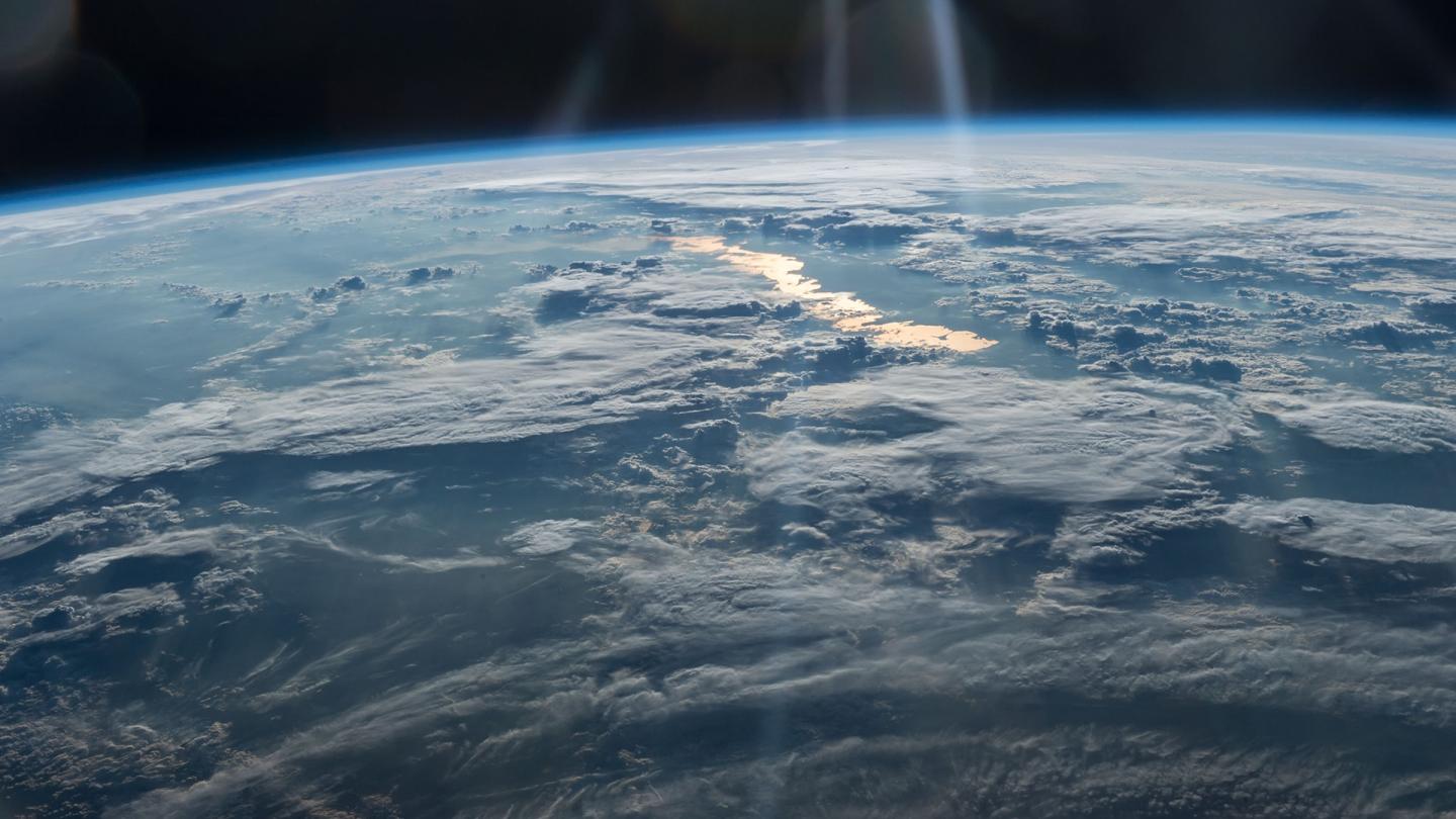 La planète Terre vue d'un satellite en orbite