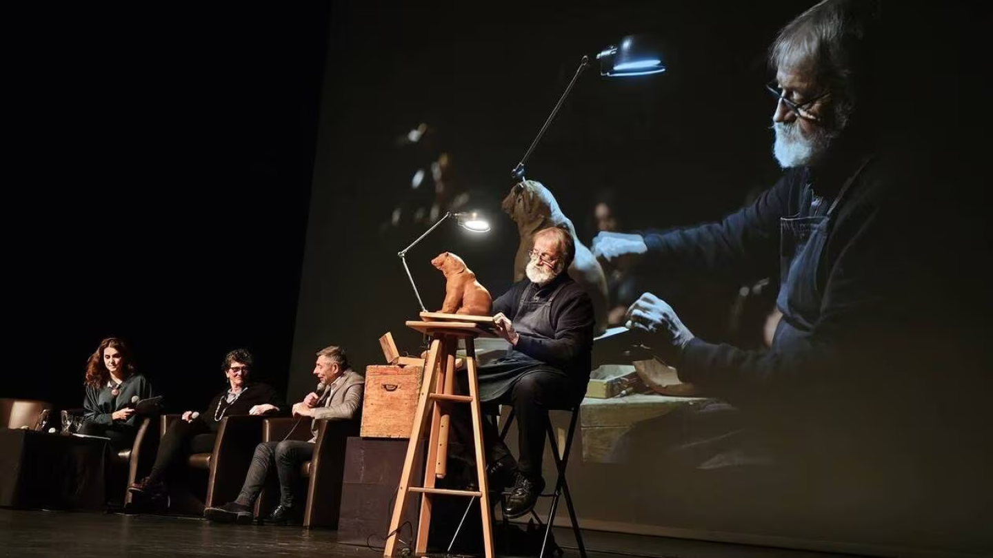 Michel Bassompierre sculpte en direct