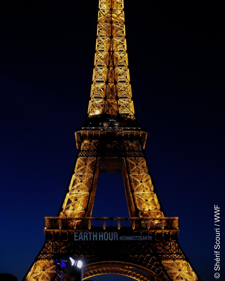 Tour Eiffel éteinte