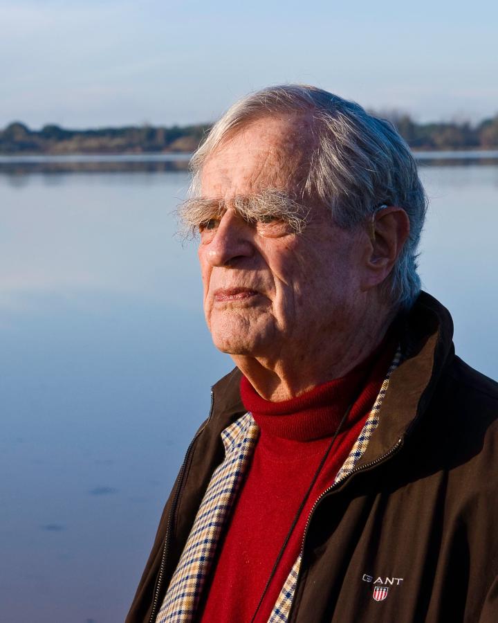 Luc Hoffman, l'un des fondateurs du WWF, au parc national de Coto Doñana, en Andalousie, en Espagne.