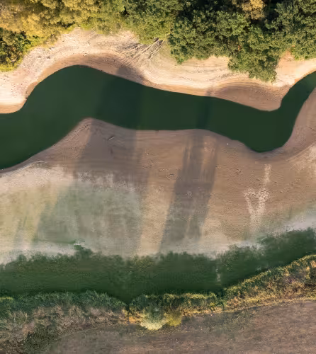 Réservoir de Staunton Harold asséché par la canicule, Royaume-Uni