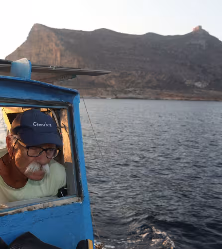 Pêche artisanale dans l’aire marine protégée des îles Égades, en Italie
