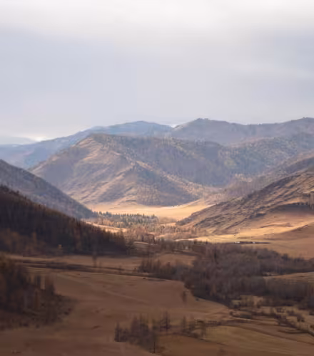 Vue aérienne du Massif Altai Saian